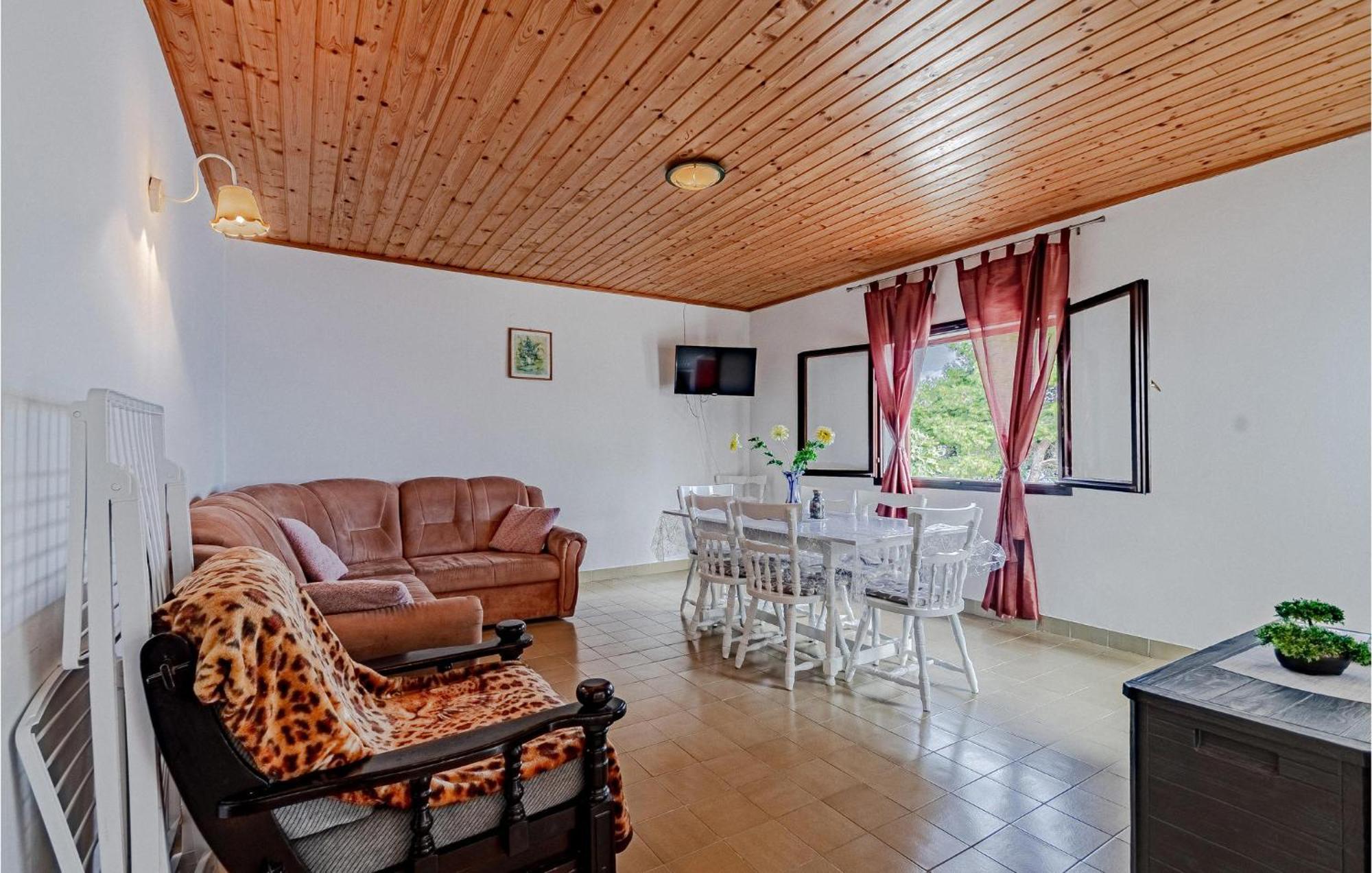 Beautiful Home In Prizba With Kitchen Экстерьер фото